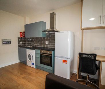 Studio to rent - Photo 2