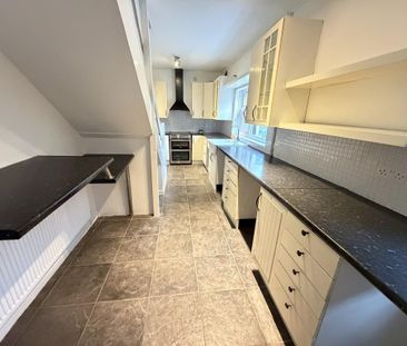 2 bedroom terraced house to rent - Photo 6