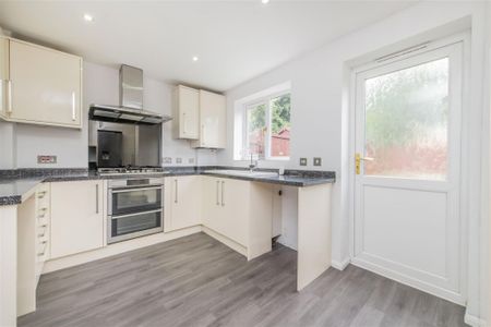 3 bed House To Let - Photo 5