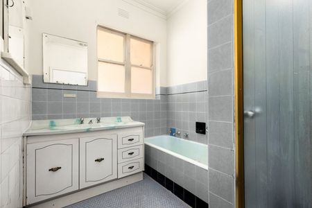 1 Libra Street, Balwyn North VIC 3104 - Photo 4