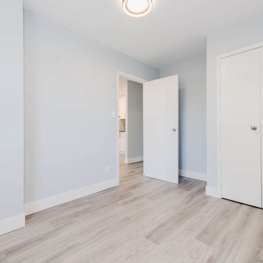 For Lease - 856 Kingston Road Unit# 5, Toronto, Ontario - Photo 1