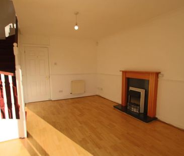2 bedroom terraced house to rent - Photo 3