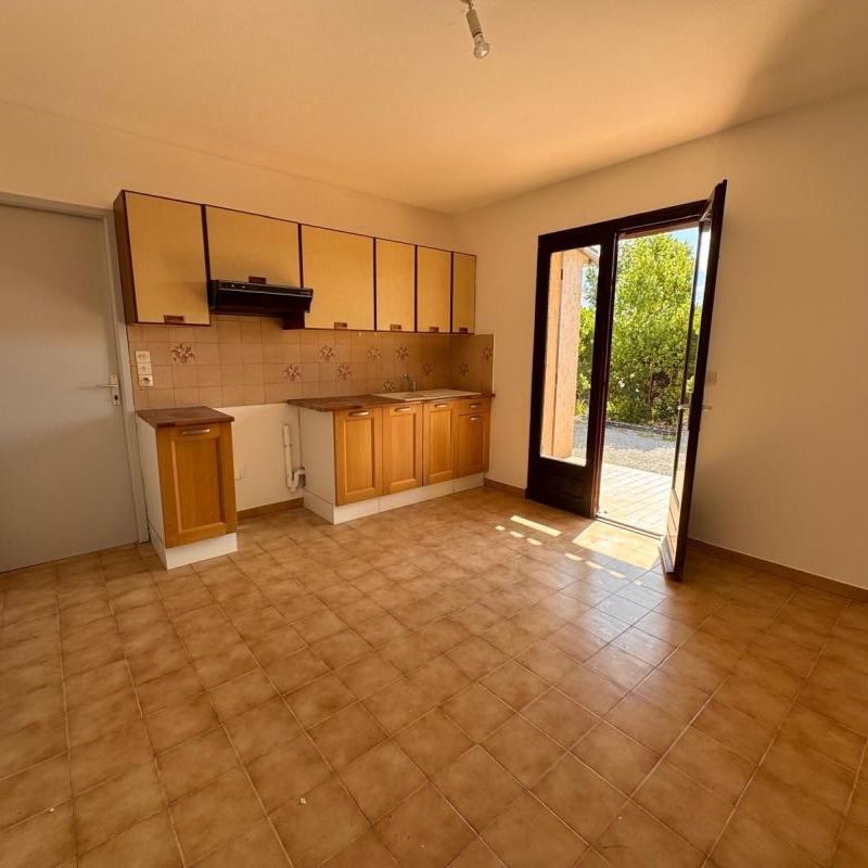 Location Maison 5 pièces 101m² ST AMBROIX 30500 - Photo 1