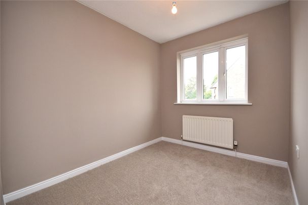 20, Middleham Moor, Leeds, West Yorkshire, LS10 4TS - Photo 1