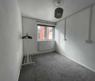 Durden Mews, Shaw, OL2 - Photo 3