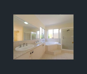 Spacious Living in West Leederville - Photo 6