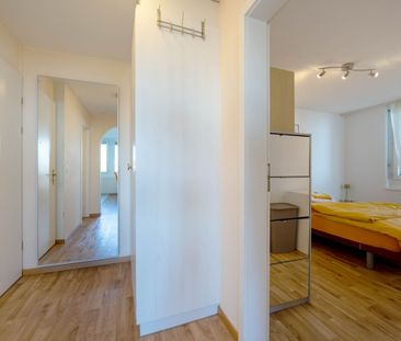 Lake view apartment – with glazed balcony! - Photo 3