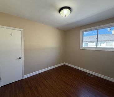 For Lease - 313 Taylor Mills Drive Unit# Main, Richmond Hill, Ontario - Photo 4