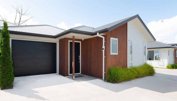 Two Bedroom in Chartwell - Photo 1