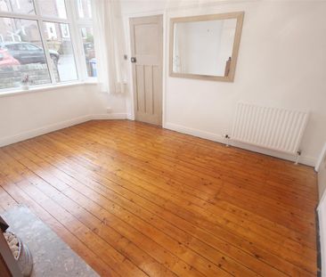 2 Bedroom House - Semi-Detached To Let - Photo 4