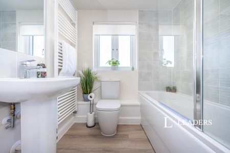 2 bedroom flat to rent - Photo 4