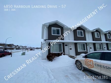 3 bed, 1 bath townhouse harbour landing - Photo 3