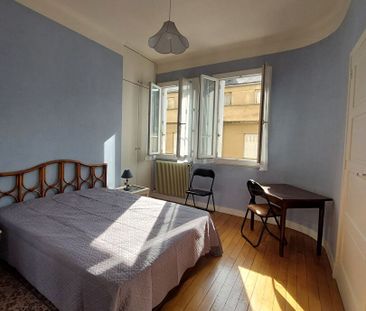 Location Appartement 3 pièces 63m² - Photo 3