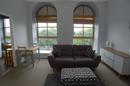 Property to let in Dundee - Photo 2