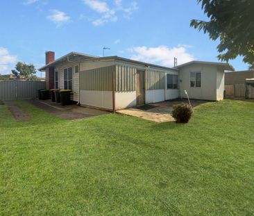 1200 Grevillea Road, Wendouree - Photo 6