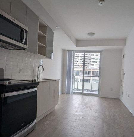 For Lease - 25 Holly Street Unit# 1604, Toronto, Ontario - Photo 3