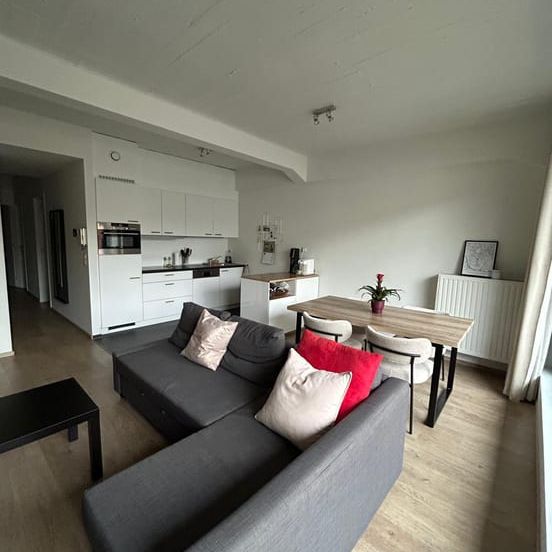 Appartement te huur - Photo 1