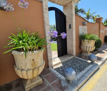 Alquiler Villa en Cancelada, Estepona - Photo 1