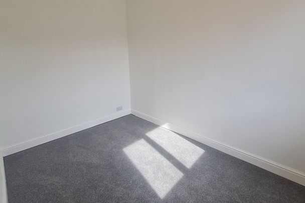 Bell Lane - Photo 1