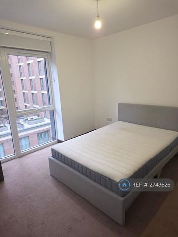 2 bedroom flat to rent - Photo 3