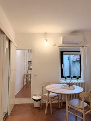 Via del Moro, Florence, Tuscany 50123 - Photo 4