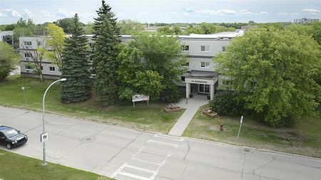 70 Donwood Drive - Photo 5