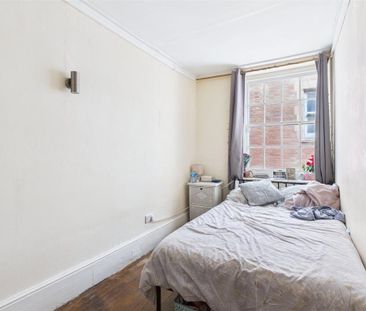 3 bedroom apartment to rent - Photo 4