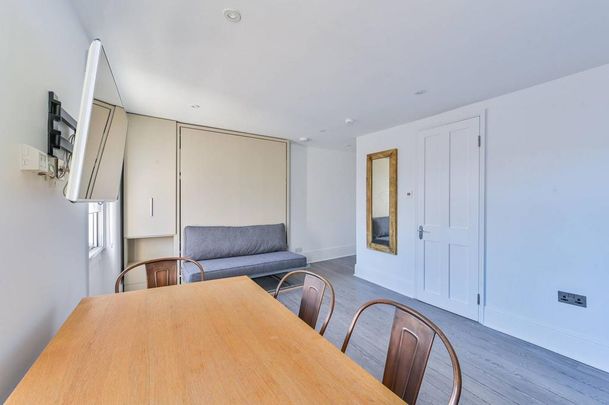 Studio to rent - Photo 1