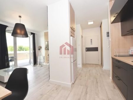 Mieszkanie z widokiem na zieleń i z miejscem postojowym - Photo 2