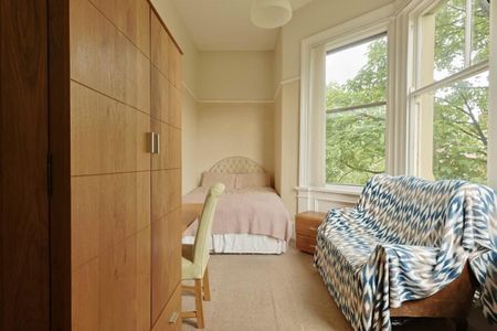 1 bedroom Detached house to rent in Clayton Road, Jesmond, Newcastle Upon Tyne, NE2 - Photo 2