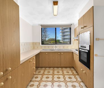 Unit 1/137 Old Burleigh Road - Photo 4