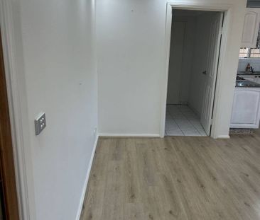 Split Level Townhouse - Photo 5