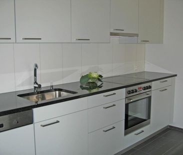 Helle 3.5-Zimmer-Wohnung im Erdgeschoss mit Gartensitzplatz! - Foto 6