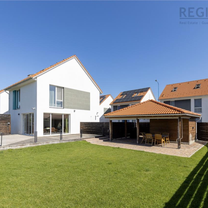 Casa 2020 + 500 mp curte de inchiriat | Brasov - Photo 1