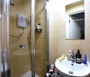 London Road, London, SW16 - Photo 5