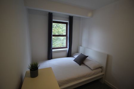 158A Woodsley Road, Flat 12, LS2 9LZ, Leeds - Photo 2