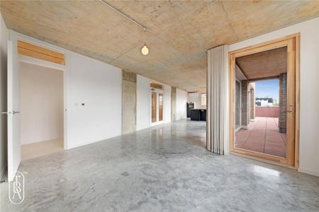 3 bedroom penthouse to rent - Photo 4