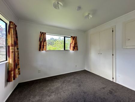 1-Bedroom Flat in Stokes Valley - Photo 4