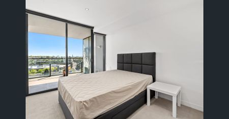 Furnished Luxe City-View Living Above Tooronga Village - Photo 3