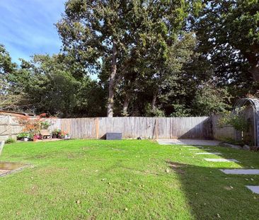 4 bedroom detached house to rent - Photo 2
