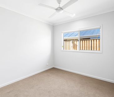 Stunning Home - Media & Split System A/C - Photo 5