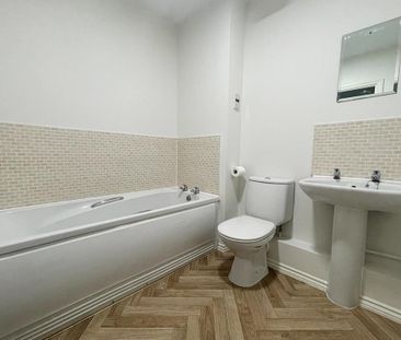 2 bedroom flat to rent - Photo 3