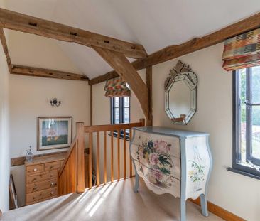 2 bedroom semi-detached house to rent - Photo 4