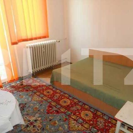 Inchiriere 2 camere, 42 mp, decomandat, zona Big - Photo 1