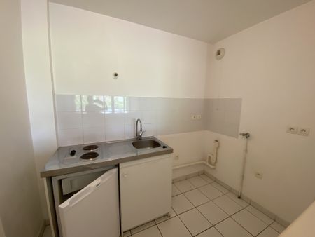 Location Appartement 2 pièces 50m² REIMS 51100 - Photo 3