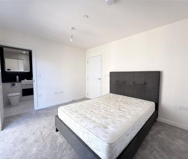 2 bedroom apartment to rent - Photo 2