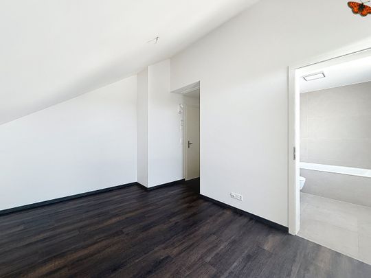 3½ ROOMS - 20 MIN FROM NEUCHÂTEL - Foto 1