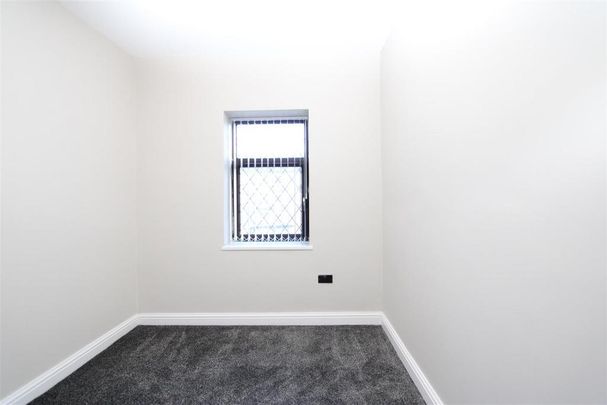 2 bedroom townhouse to rent - Photo 1