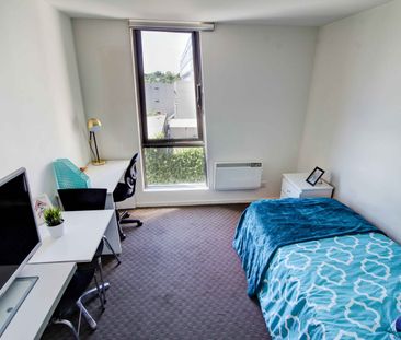 506/2 Eastern Place, Hawthorn, Vic 3122 - Photo 6