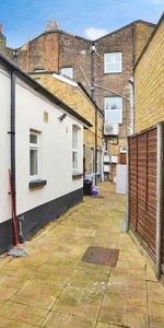 Pembroke Place, TW7 - Photo 4